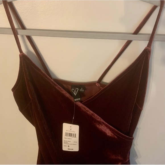 WINDSOR  velvet dreams asymmetrical mini dress NWT - Picture 3 of 7